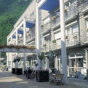 Rive Droite Aparthotel